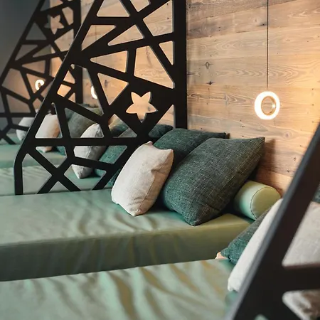 فندق Garden 4*