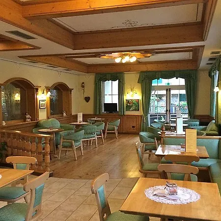 Garden 4* موينا
